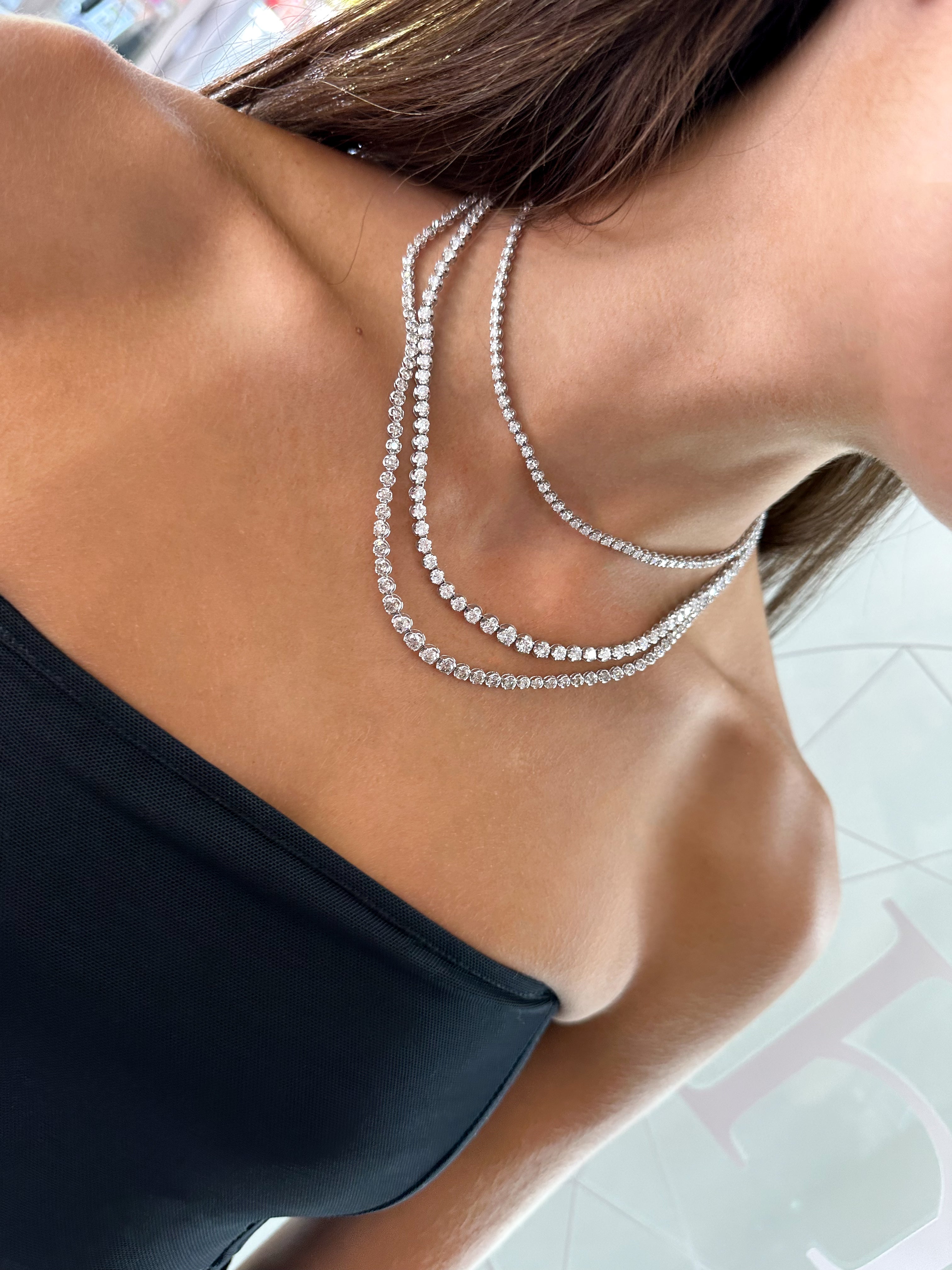 Necklaces & Pendants