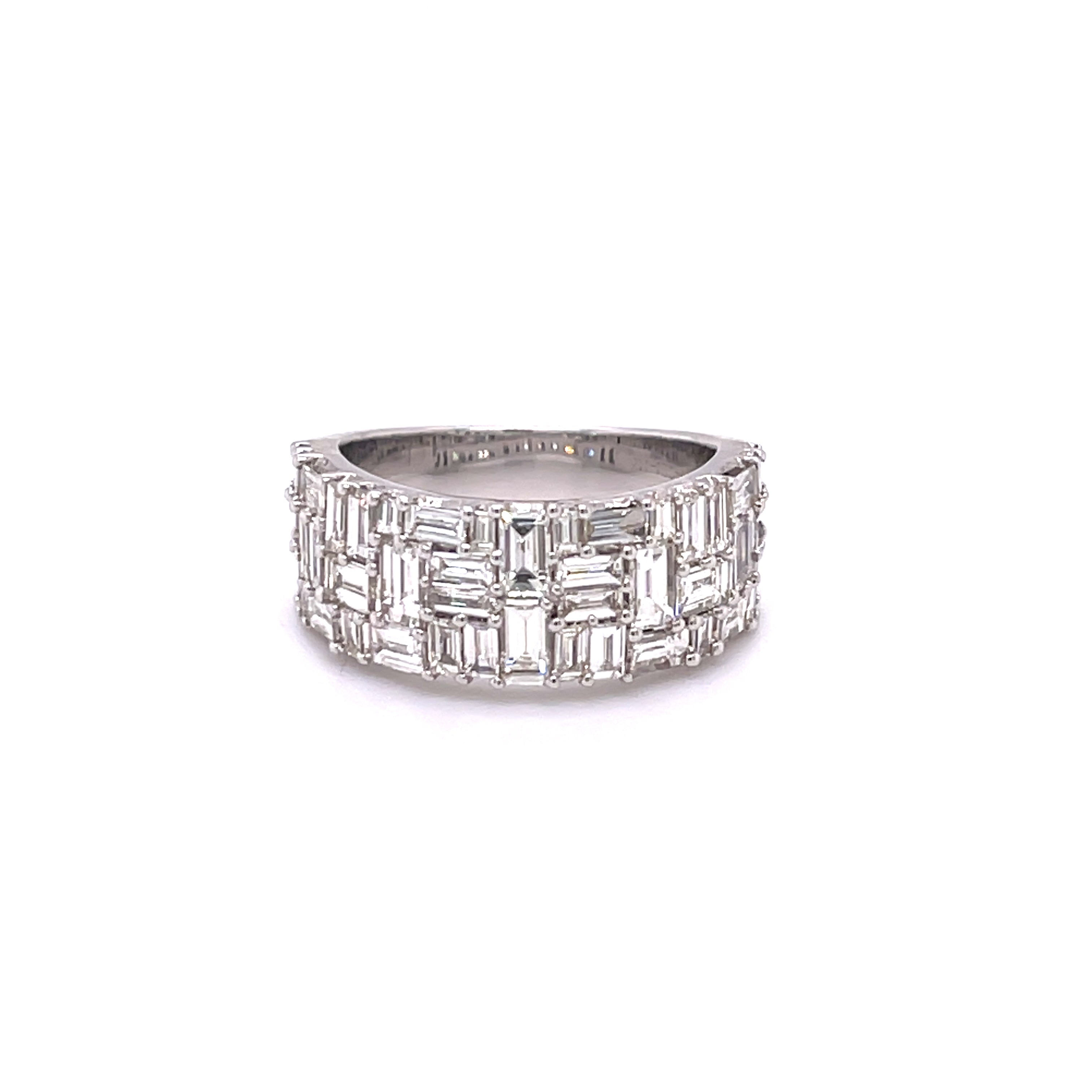 3.02CT BAGUETTE DIAMOND RING