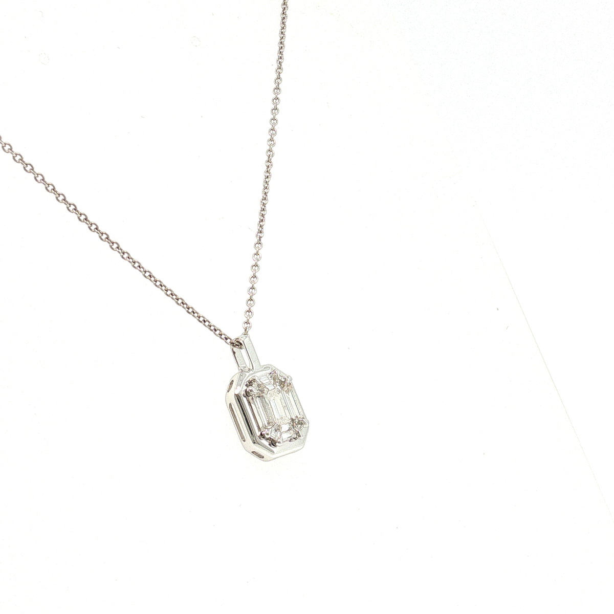 Allie 0.58ct natural diamond illusion pendant with 18k white gold chain